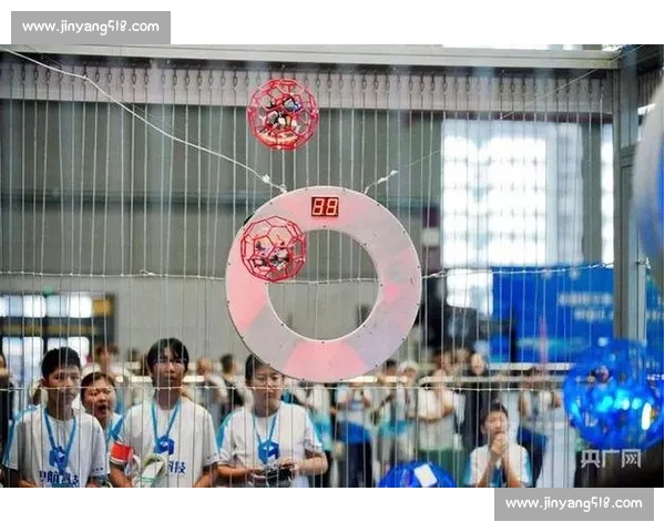 苏州启幕 “空中苏超”!首届无人机足球联赛点燃科技竞技热潮 苏州启幕 “空中苏超”!首届无人机足球联赛点燃科技竞技热潮