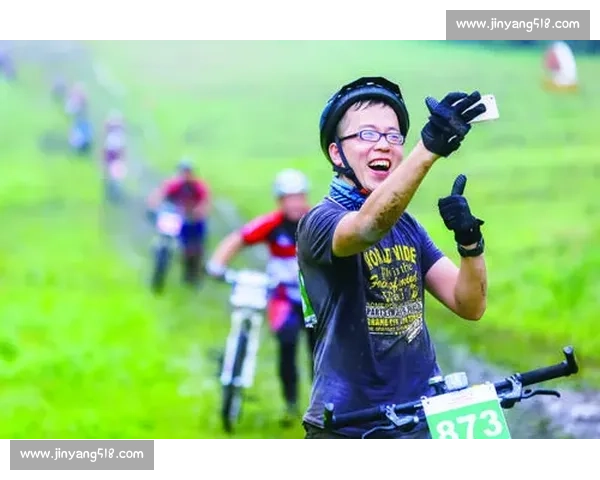 普定县第四届山地自行车越野赛激情开赛 雨露部落露营节同步启幕 普定县第四届山地自行车越野赛激情开赛 雨露部落露营节同步启幕