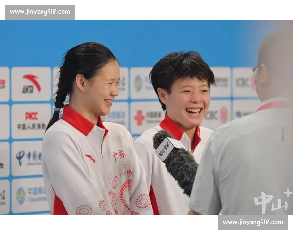 双姝闪耀!中国女篮女排双夺冠 双姝闪耀!中国女篮女排双夺冠