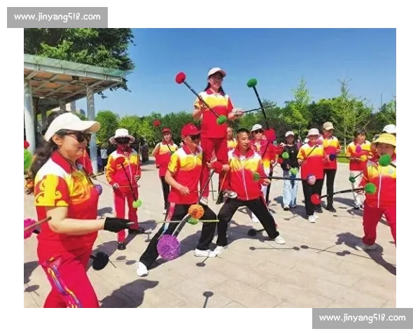 平地生花！90 后非遗传承人舞花棍，棍起瞬间绽放千年技艺