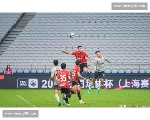 水庆霞助阵苏超，盐城阜宁球迷点燃主场激情